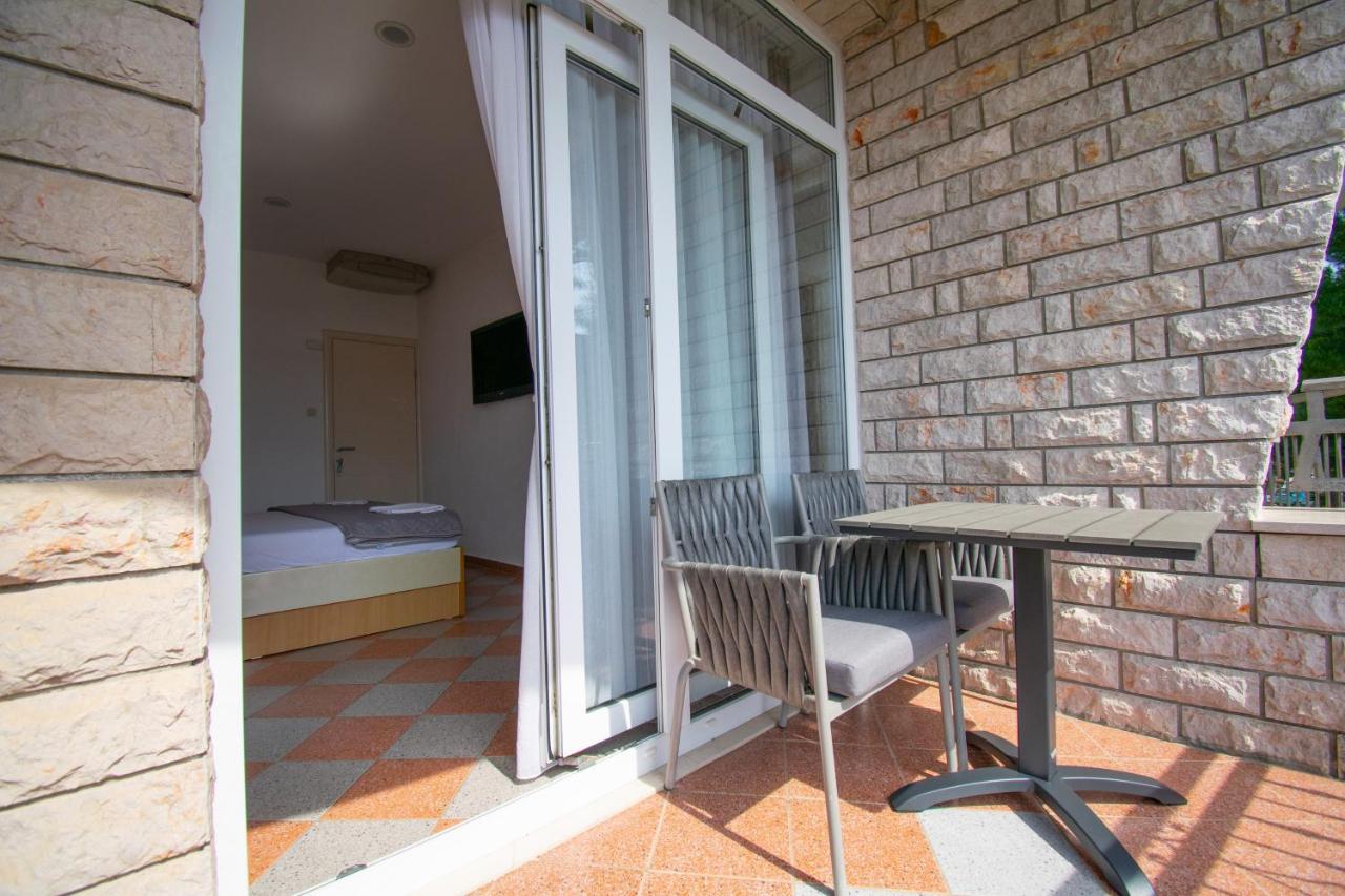 Villa Kameni dvori Baška Voda Esterno foto