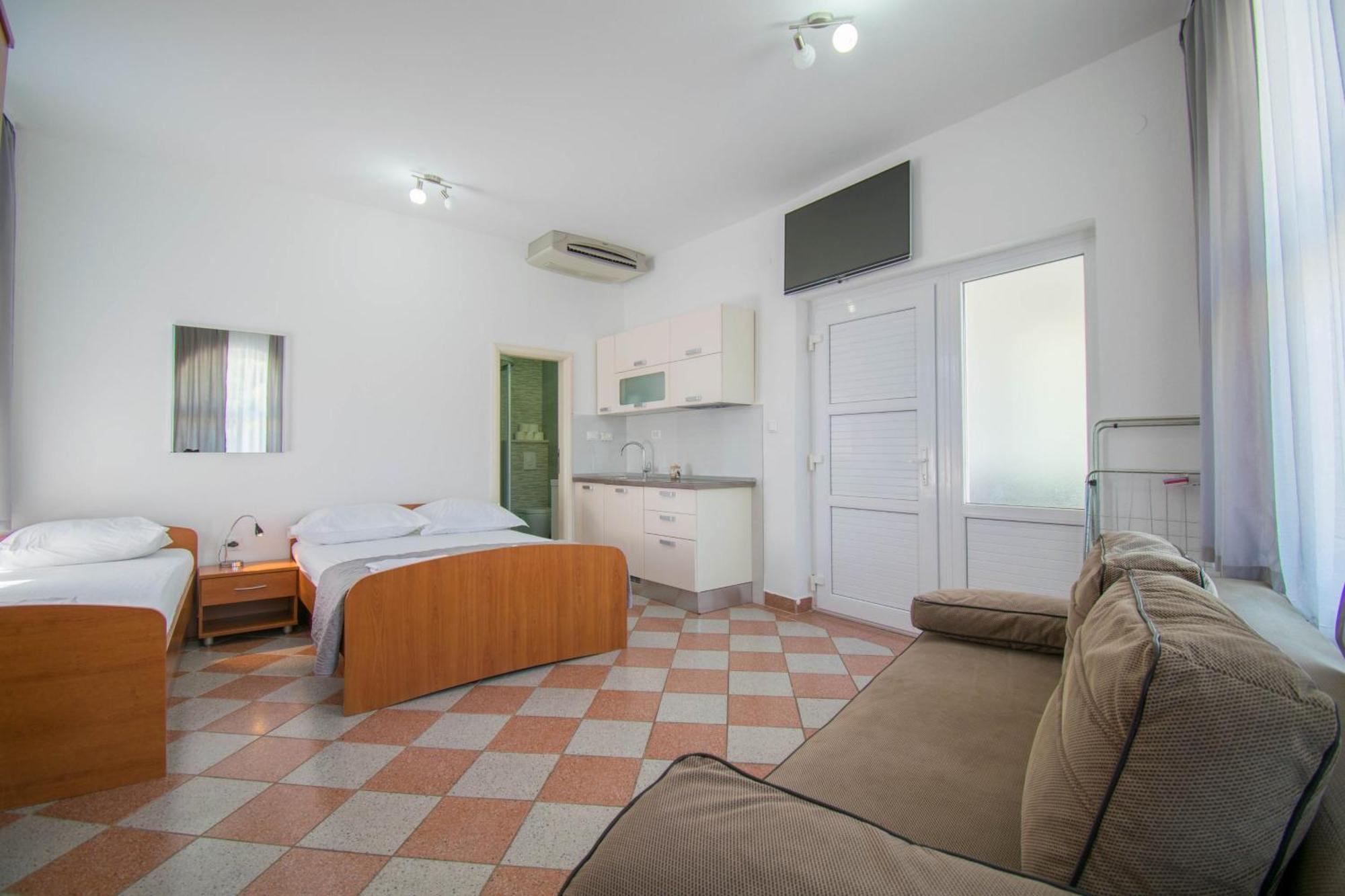 Villa Kameni dvori Baška Voda Camera foto